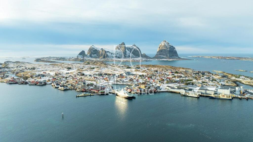 Traena Overnatting Selvaer Exterior photo